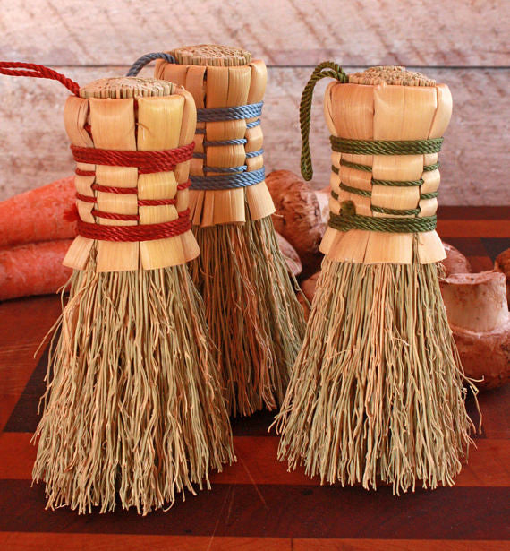 Natural Broomcorn Cast Iron Pot Scrubber and Mini Whisk