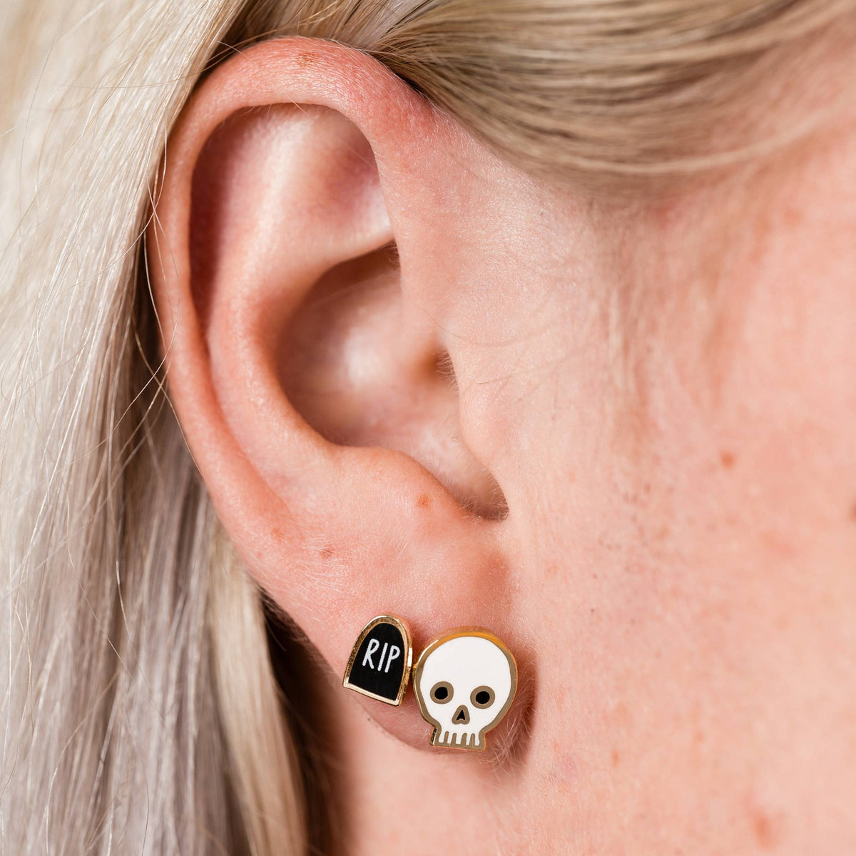 Skull Enamel Stud Earrings