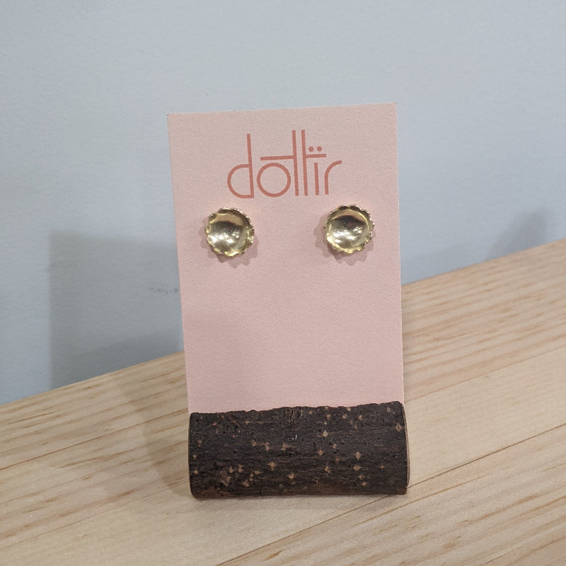 Dottir Small Scallop Earrings | Brass