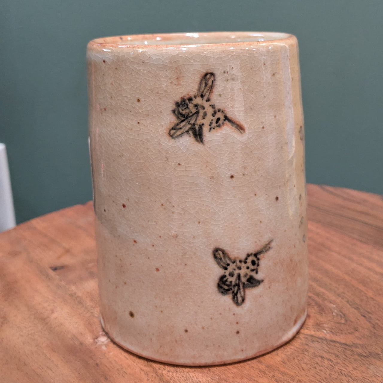 Tall Bee Mug | Burdock Ceramics