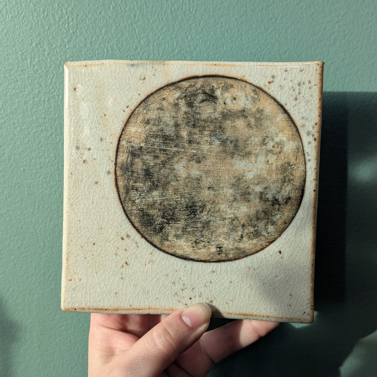 Burdock Tile | Full Moon