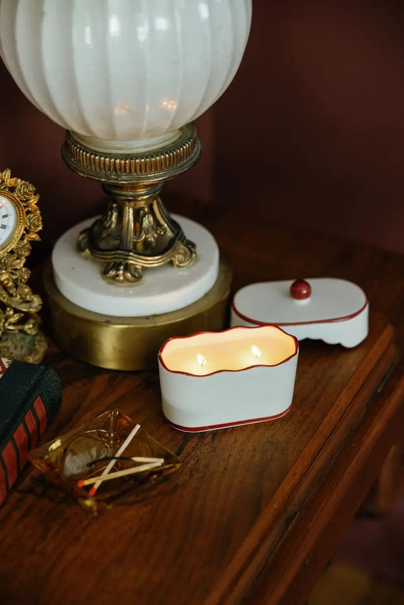 Cherie Porcelain Candle | French Linen & Orris