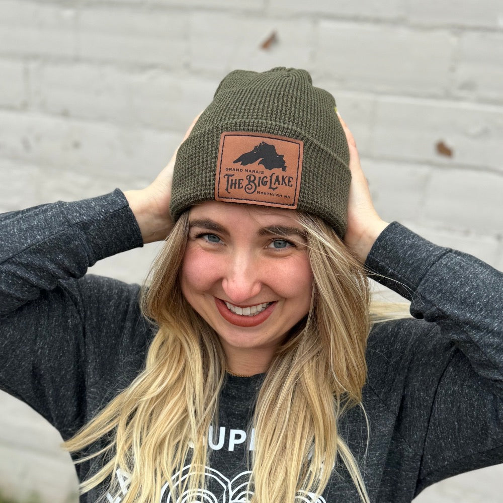 Big Lake Beanie w/Leather Patch: Hunter Green Waffle Knit