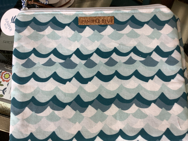 Waves Essential Bag